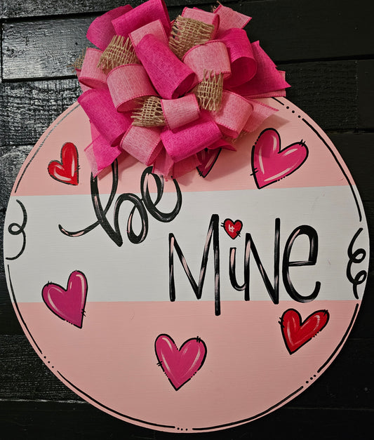 Be mine pink doorhanger