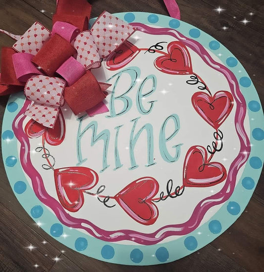 Round "be mine" doorhanger